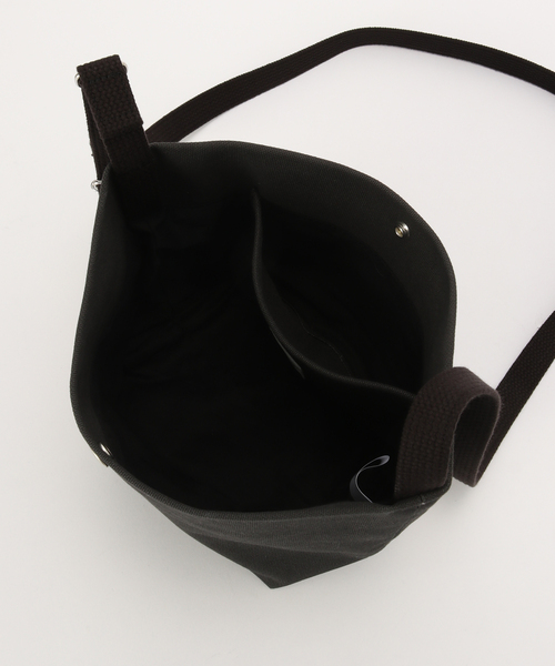 ORCIVAL（オーシバル）の「【ORCIVAL/オーシバル】 LCV_SHOULDER POUCH MEDIUM（ショルダーバッグ・レディース・ブラック系その他/ホワイト系その他・FREE）」の18枚目の写真