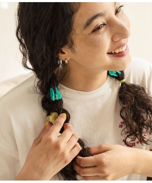 anap mimpi（アナップミンピ）の「2セット モクモク クリア カラー ミニ ヘア クリップ（バレッタ/ヘアクリップ・レディース・イエロー/ピンク/ターコイズブルー/アイボリー・FREE）」の6枚目の写真