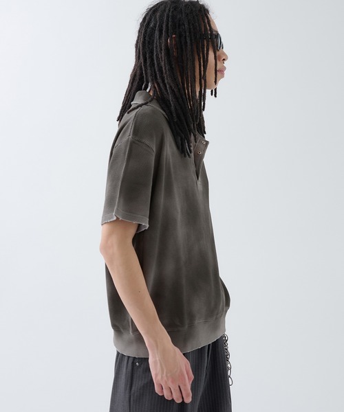 ANDER HUNK（アンダーハンク）の「Hard Spray Thermal Polo / ハードスプレーサーマルポロ（ポロシャツ・メンズ・グレー/レッド/杢グレー・MEDIUM/LARGE）」の6枚目の写真