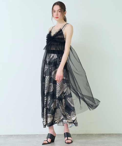 Settimissimo(セッティミッシモ)の「チュールフリルレイヤードキャミソールワンピース(ワンピース・レディース・アイボリー/ブラック・FREE)」の12枚目の写真