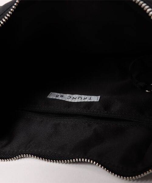 TRUNC（トランクエイティーエイト）の「2way Gather Shoulder Bag（ショルダーバッグ・レディース・ブラック・FREE）」の4枚目の写真