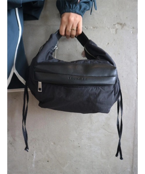TRUNC（トランクエイティーエイト）の「2way Gather Shoulder Bag（ショルダーバッグ・レディース・ブラック・FREE）」の12枚目の写真