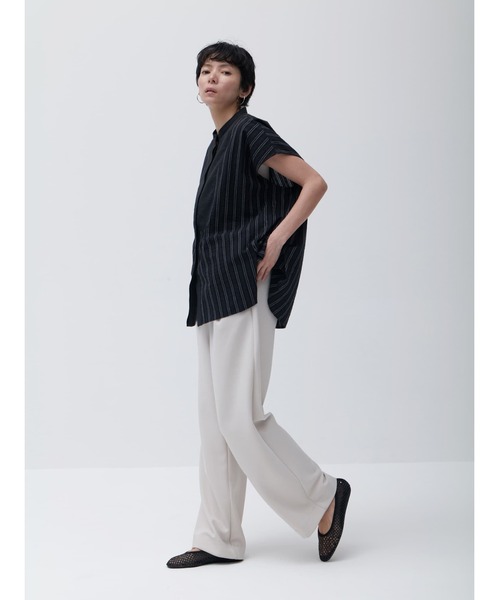 Brown&Street(ブラウンアンドストリート)の「サッカーストライプヨークシャツ(シャツ/ブラウス・レディース・ブラック/ホワイト・FREE)」の17枚目の写真