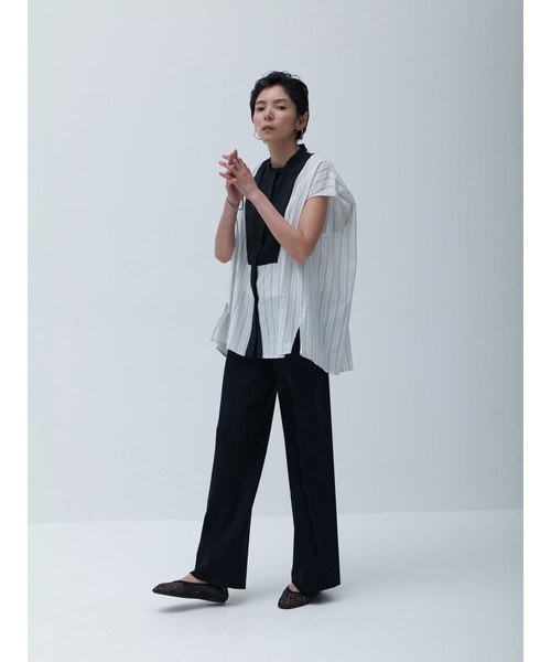 Brown&Street(ブラウンアンドストリート)の「サッカーストライプヨークシャツ(シャツ/ブラウス・レディース・ブラック/ホワイト・FREE)」の7枚目の写真