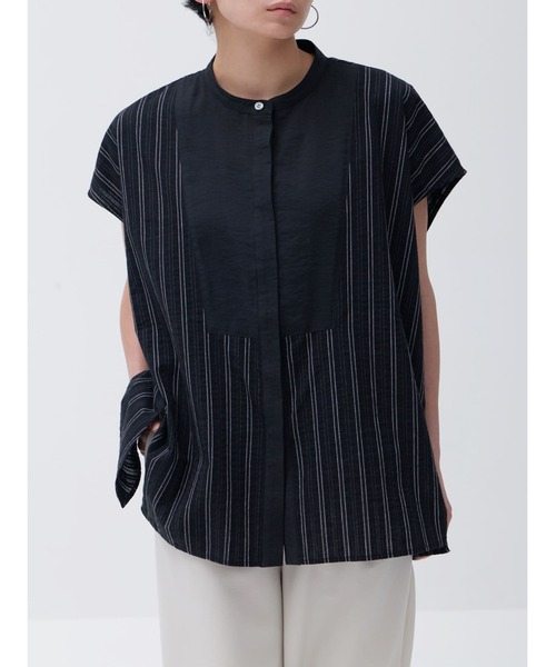 Brown&Street(ブラウンアンドストリート)の「サッカーストライプヨークシャツ(シャツ/ブラウス・レディース・ブラック/ホワイト・FREE)」の14枚目の写真