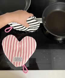 Made in I（メイドインアイ）の「multi heart oven mitt（キッチンツール）」