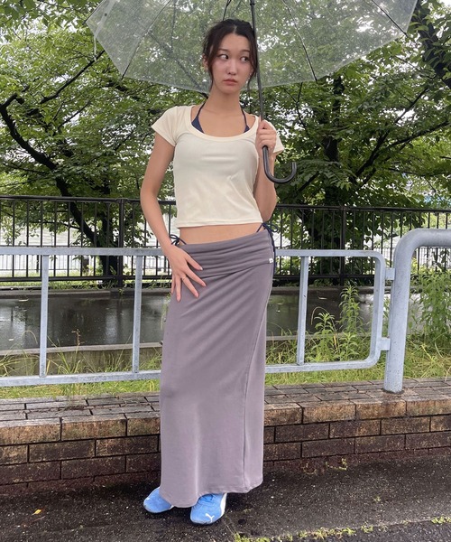 FOLLOWIN（フォロウィン）の「[FLW MADE]折り返しスウェットロングタイトスカート（スカート・レディース・ブラック/チャコール・FREE）」の6枚目の写真