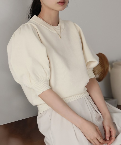 itto...（イット）の「【軽い着心地＆美シルエット】パフスリーブニットトップス（ニット/セーター・レディース・ブラック/アイボリー/オフホワイト/チャコール・M）」の13枚目の写真