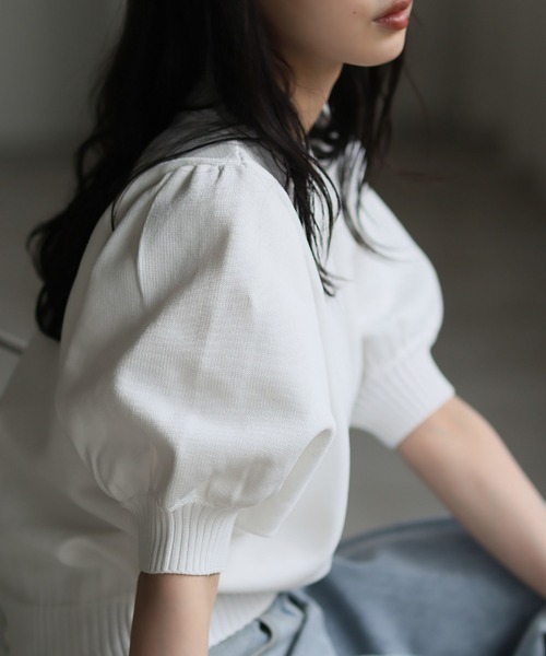 itto...（イット）の「【軽い着心地＆美シルエット】パフスリーブニットトップス（ニット/セーター・レディース・ブラック/アイボリー/オフホワイト/チャコール・M）」の15枚目の写真