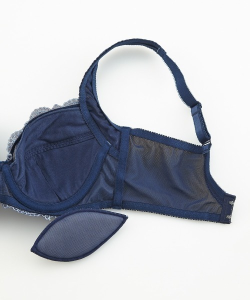 nissen(ニッセン)の「Kの補正でバストをきれいに見せるブラジャー(Kの補正)(トリンプ)(B70~F80)(ブラジャー・レディース・ラベンダー/ネイビー/ベビーピンク/ホワイト系・F80/F75/F70/E80/E75/E70/D80/D75/D70/C80/C75/C70/B80/B75/B70)」の10枚目の写真