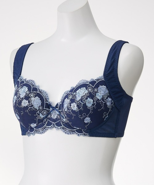 nissen(ニッセン)の「Kの補正でバストをきれいに見せるブラジャー(Kの補正)(トリンプ)(B70~F80)(ブラジャー・レディース・ラベンダー/ネイビー/ベビーピンク/ホワイト系・F80/F75/F70/E80/E75/E70/D80/D75/D70/C80/C75/C70/B80/B75/B70)」の12枚目の写真