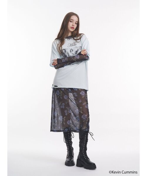 jouetie（ジュエティ）の「【KevinCummins×jouetie】フォトダメージBIGTシャツ（Tシャツ/カットソー・レディース・オフホワイト/ブルー/ブラック・MEDIUM）」の6枚目の写真