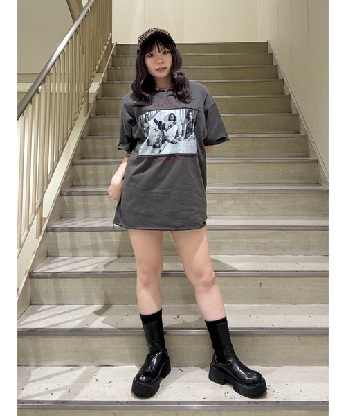 jouetie(ジュエティ)の「【KevinCummins×jouetie】フォトダメージBIGTシャツ(Tシャツ/カットソー・レディース・オフホワイト/ブルー/ブラック・MEDIUM)」の6枚目の写真