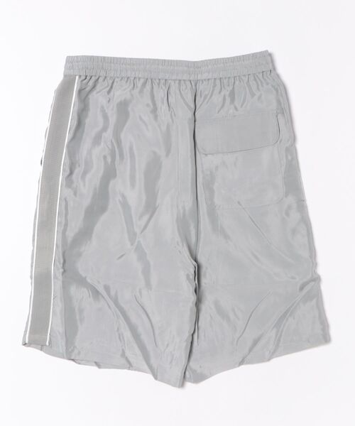 BREATH(ブレス)の「SCRIPT LOGO LINE SHORTS(その他パンツ・メンズ・グレー/ブラック・LARGE/X-LARGE/MEDIUM)」の7枚目の写真