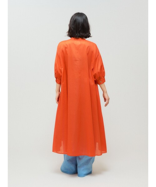 MIDIUMISOLID(ミディウミソリッド)の「MIDIUMISOLID for Ladies スタンドカラースキッパーワンピース(ワンピース・レディース・アイボリー/ブラック/イエロー/オレンジ・FREE)」の13枚目の写真