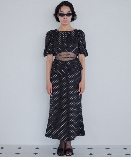 etre loin（エトルワン）の「Sheer embroidered puff sleeve dress（ドレス・レディース・グレー/ブラック/ドット・M）」の4枚目の写真