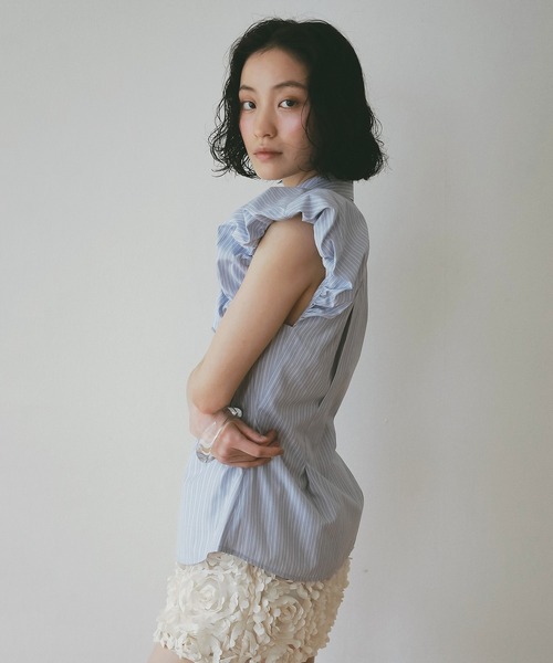 EIMY ISTOIRE(エイミーイストワール)の「ギャザースリーブブラウス(シャツ/ブラウス・レディース・ホワイト・F)」の2枚目の写真