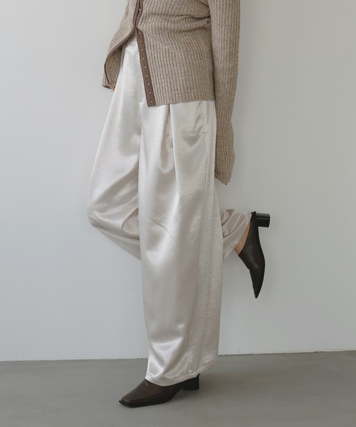 セール】サテンタックワイドパンツ（スラックス）｜LIAN（リアン）の