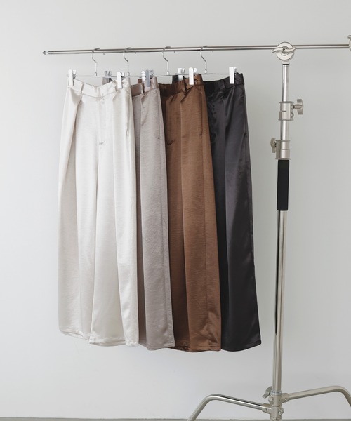 パンツ Lien ツータックワイドパンツ（スラックス）｜LIAN（リアン）のファッション