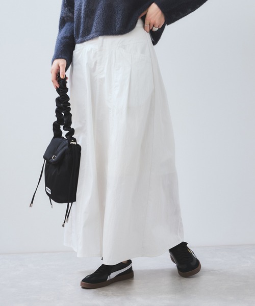 VIS（ビス）の「ウエスト切替デザインフレアスカート（スカート・レディース・ブラック/オフホワイト・FREE）」の20枚目の写真