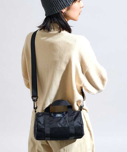 UMBRO(アンブロ)の「UMBRO/アンブロ 【新色追加】SP CLASSIC MINI BOSTON BAG/別注 クラシック ミニ ボストンバッグ/ショルダーバッグ(ショルダーバッグ・メンズ・ブラック/ブラウン/オフホワイト・ONE SIZE)」の7枚目の写真