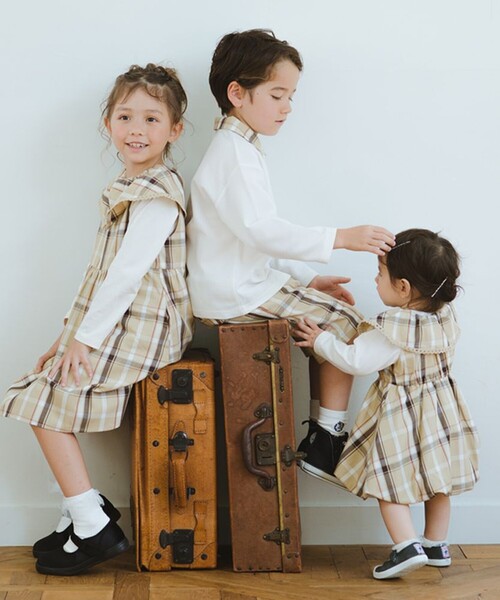 BRANSHES（ブランシェス）の「【おそろい】チェックジャンパースカート（ジャンパースカート・キッズ・ベージュ/ネイビー・100/120/140/130/90/80/110/150）」の5枚目の写真