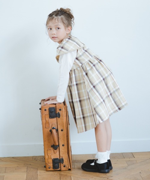 BRANSHES（ブランシェス）の「【おそろい】チェックジャンパースカート（ジャンパースカート・キッズ・ベージュ/ネイビー・100/120/140/130/90/80/110/150）」の2枚目の写真