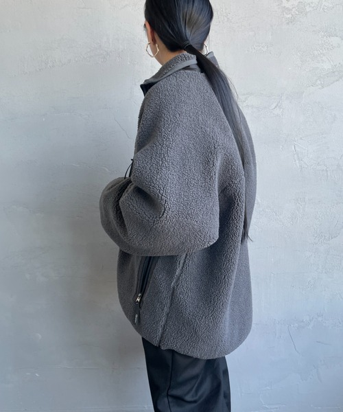 GYMPHLEX（ジムフレックス）の「[GYMPHLEX/ジムフレックス] COZY LIGHT ボアフリースブルゾン（ブルゾン・レディース・チャコールグレー/ベージュ/オフホワイト・M/L）」の20枚目の写真