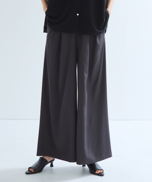 ketty（ケティ）の「タックフレアパンツ≪手洗い可能≫（その他パンツ・レディース・チャコールグレー/ブラック/ネイビー・M）」の3枚目の写真