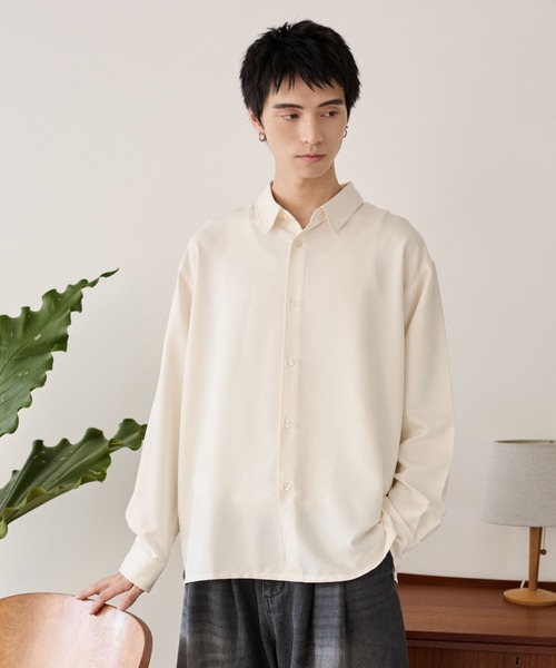 LUCY(ルーシー)の「LUCY/ルーズシルエットボックスシャツ(シャツ/ブラウス・メンズ・オフホワイト/チャコールグレー/ブルー・MEDIUM/LARGE)」の2枚目の写真