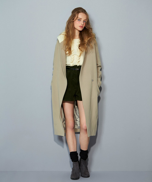 REDYAZEL（レディアゼル）の「フードコクーンコート（その他アウター・レディース・ピンク/ネイビー/ベージュ・MEDIUM/SMALL）」の2枚目の写真