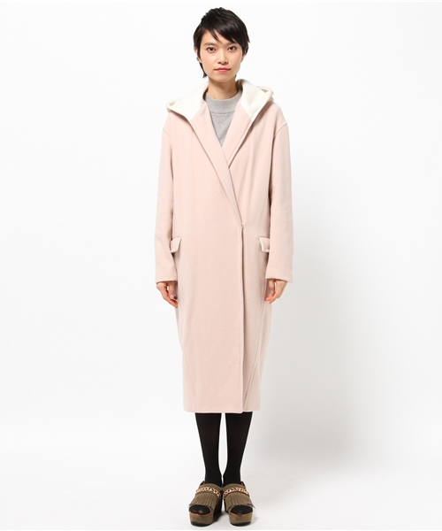 REDYAZEL（レディアゼル）の「フードコクーンコート（その他アウター・レディース・ピンク/ネイビー/ベージュ・MEDIUM/SMALL）」の4枚目の写真