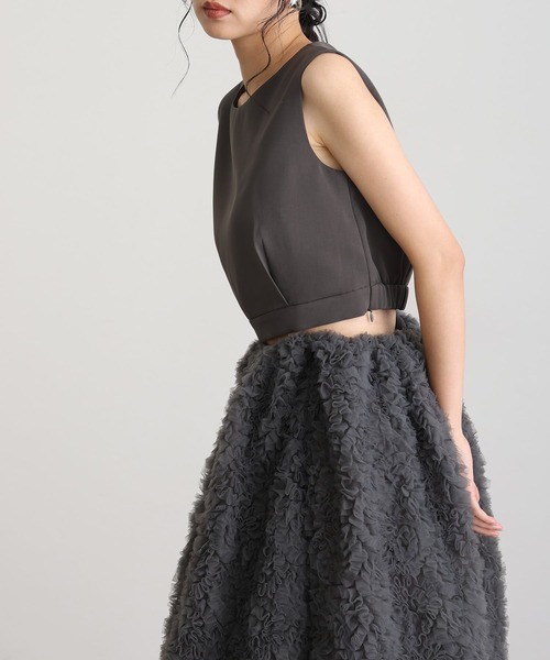 atlo(アトロ)の「ミモレ丈&ノースリーブ フォーマル チュール モコモコ セットアップ バックジップセレモニー 結婚式 二次会 パーティー ドレス オケージョンドレス 同窓会 成人式 お呼ばれ 謝恩会 20代 30代(ドレス・レディース・ブラック/ベージュ系その他/チャコール・M)」の12枚目の写真