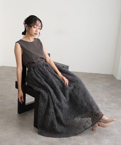 atlo(アトロ)の「ミモレ丈&ノースリーブ フォーマル チュール モコモコ セットアップ バックジップセレモニー 結婚式 二次会 パーティー ドレス オケージョンドレス 同窓会 成人式 お呼ばれ 謝恩会 20代 30代(ドレス・レディース・ブラック/ベージュ系その他/チャコール・M)」の13枚目の写真