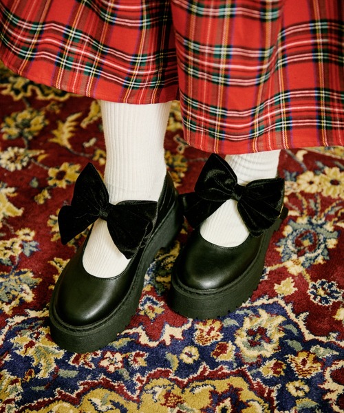 kutir（クティール）の「【クティールとレトロ】リボン取り外し可能/ダブルリボンメリージェーン（ローファー・レディース・ブラック/ブラウン・SMALL/MEDIUM/LARGE）」の2枚目の写真