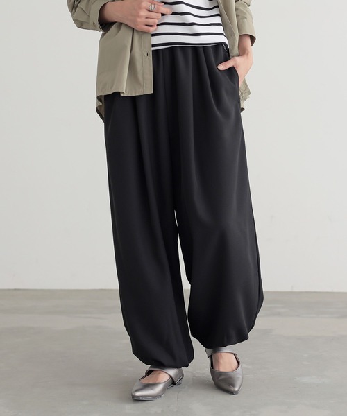 n'OrLABEL（ノアールレーベル）の「『とろみタックバルーンパンツ』（その他パンツ・レディース・ブルーグリーン/ブラック/ベージュ・FREE）」の2枚目の写真
