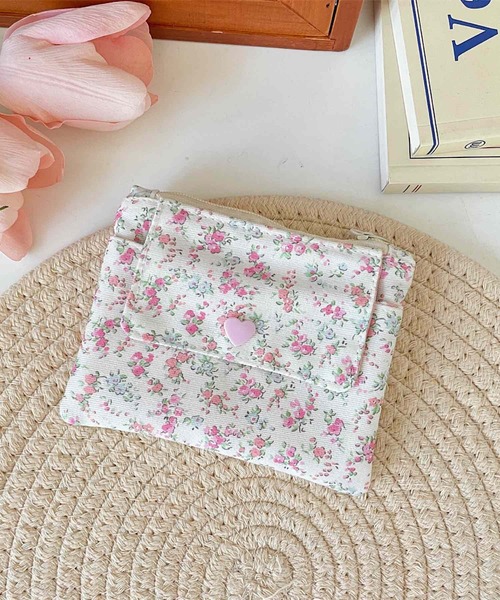 VIBGYOR(ヴィブジョー)の「Mignonjour/フラワーミニポーチ M2832(ポーチ・レディース・その他1/その他2/ホワイト/ピンク/ブルー・FREE)」の4枚目の写真