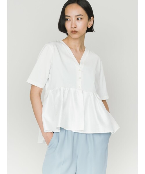 MIDIUMISOLID(ミディウミソリッド)の「MIDIUMISOLID for Ladies ウーブン スイッチング 2way ペプラム(Tシャツ/カットソー・レディース・ブラック/オフホワイト/ライトグレー・FREE)」の17枚目の写真