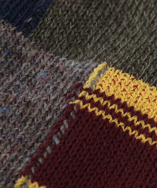 JOURNAL STANDARD（ジャーナルスタンダード）の「オリジナル パッチワーク クルー ソックス（ソックス/靴下・メンズ・ブラック系その他/ボルドー・FREE）」の4枚目の写真