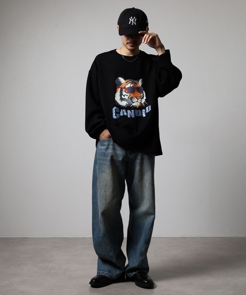 ATELANE(アテレーン)の「ATELANE アソートデザイン刺繍クルーネック/ダンボール/フラワー/トラ(スウェット・メンズ・グレー/ブラック/チャコール/オフホワイト・XL/M/L)」の8枚目の写真