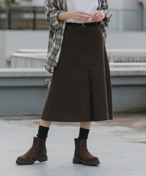 AO2(アオズ)の「Velvet Belted Pleated Skirt / ベロアベルト プリーツスカート(スカート・レディース・ブラウン/グレー・FREE)」の2枚目の写真