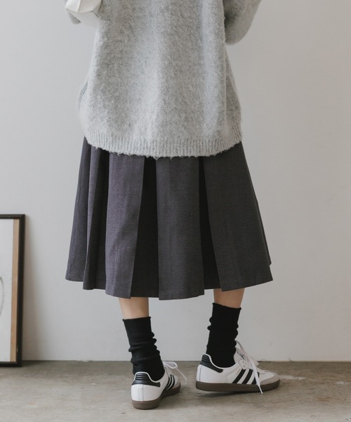AO2(アオズ)の「Velvet Belted Pleated Skirt / ベロアベルト プリーツスカート(スカート・レディース・ブラウン/グレー・FREE)」の4枚目の写真
