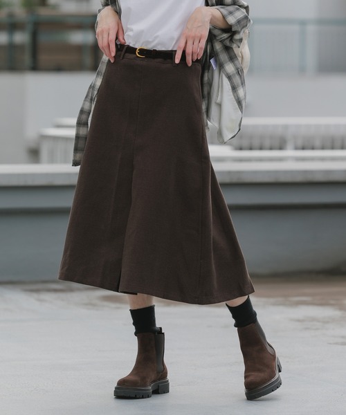 AO2(アオズ)の「Velvet Belted Pleated Skirt / ベロアベルト プリーツスカート(スカート・レディース・ブラウン/グレー・FREE)」の8枚目の写真