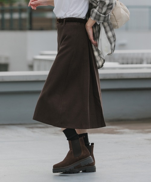 AO2(アオズ)の「Velvet Belted Pleated Skirt / ベロアベルト プリーツスカート(スカート・レディース・ブラウン/グレー・FREE)」の9枚目の写真