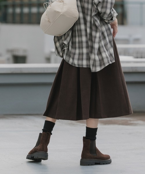 AO2(アオズ)の「Velvet Belted Pleated Skirt / ベロアベルト プリーツスカート(スカート・レディース・ブラウン/グレー・FREE)」の10枚目の写真