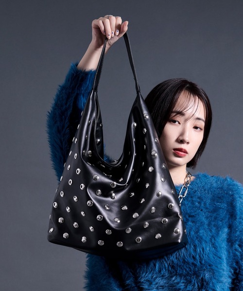 Ellno Loset(エルノロゼット)の「スタッズマルシェバック(トートバッグ・メンズ・ブラック・FREE)」の5枚目の写真