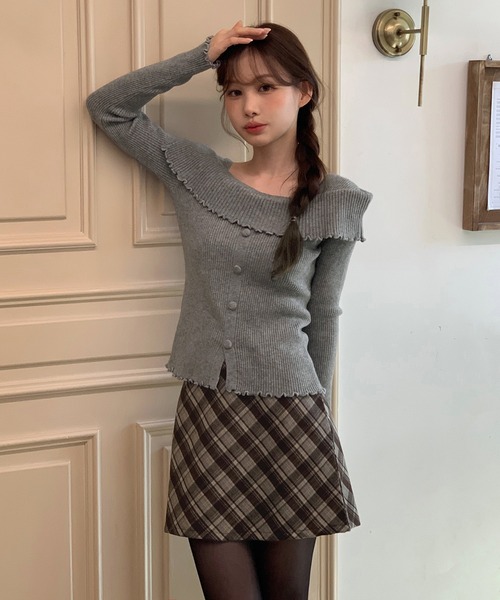 by muni:r(バイ ムニール)の「【着用動画あり・2サイズ・2色展開】ガーリーチェックAラインミニスカート(スカート・レディース・ブラウン/ブラック・SMALL/MEDIUM)」の13枚目の写真