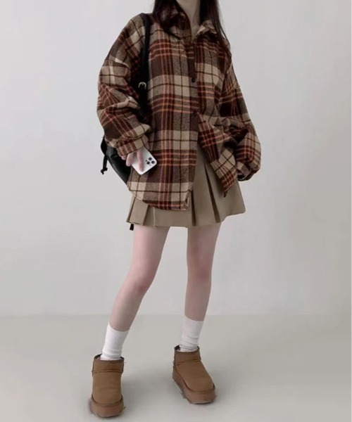 kirakiraShop(キラキラショップ)の「裏起毛 チェック柄 オーバーサイズ シャツ(シャツ/ブラウス・レディース・ブラウン/ブルー/レッド・FREE)」の10枚目の写真