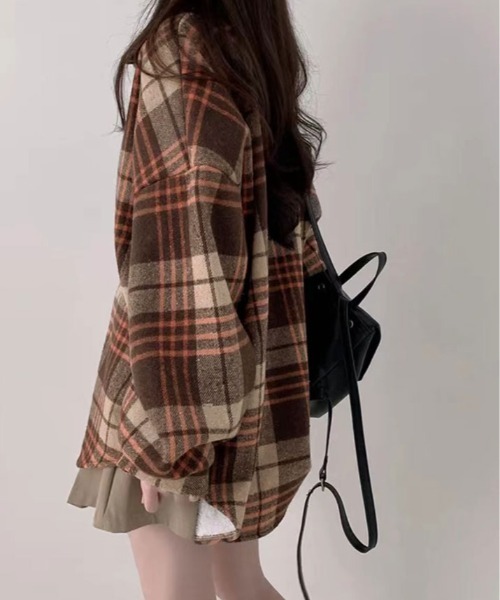 kirakiraShop(キラキラショップ)の「裏起毛 チェック柄 オーバーサイズ シャツ(シャツ/ブラウス・レディース・ブラウン/ブルー/レッド・FREE)」の14枚目の写真