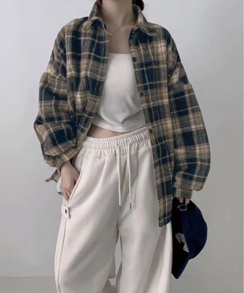 kirakiraShop(キラキラショップ)の「裏起毛 チェック柄 オーバーサイズ シャツ(シャツ/ブラウス・レディース・ブラウン/ブルー/レッド・FREE)」の15枚目の写真